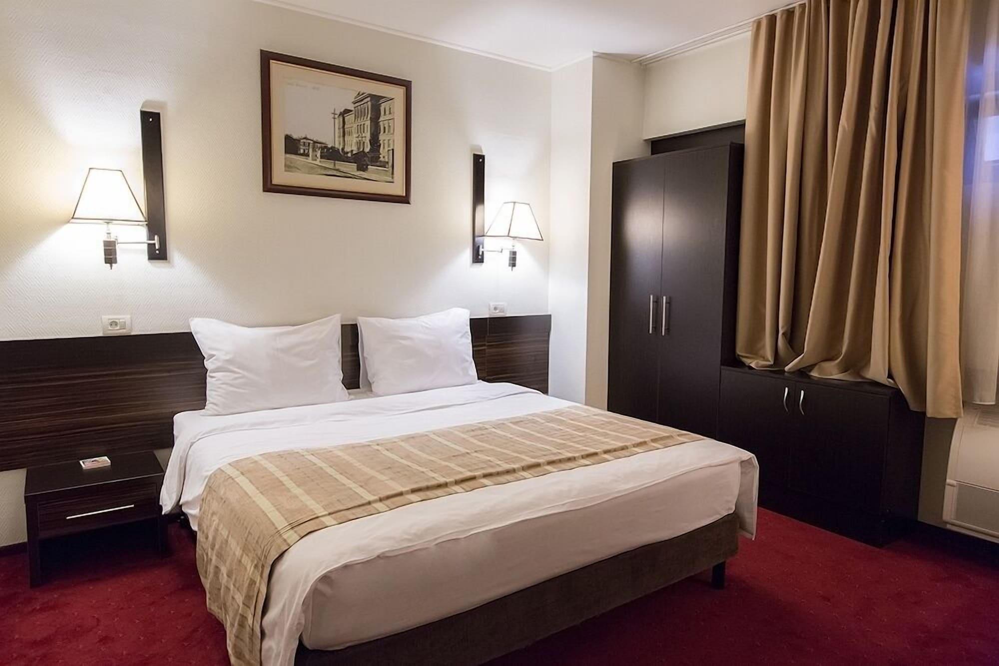 Ramada Iasi City Center Luaran gambar
