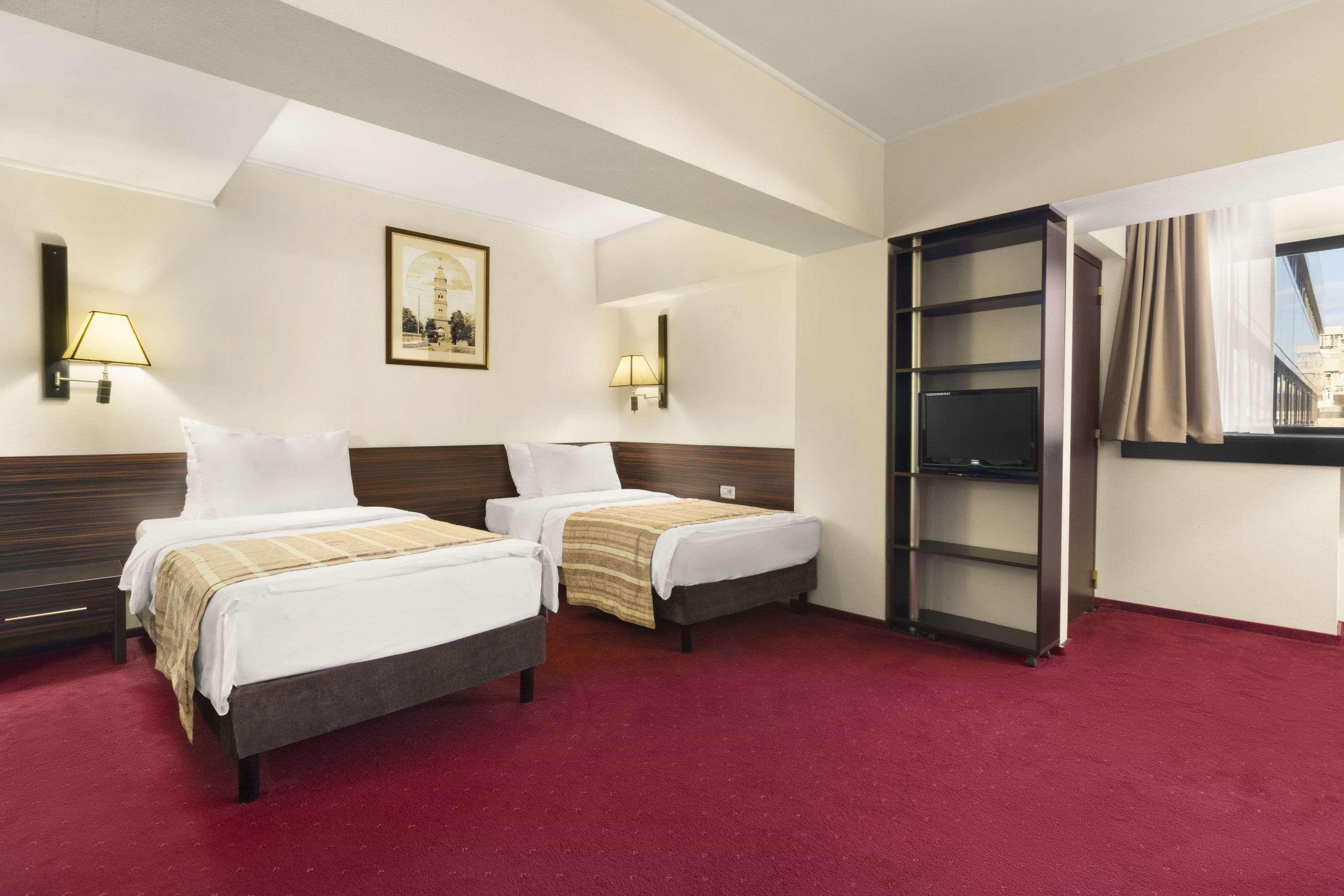 Ramada Iasi City Center Luaran gambar