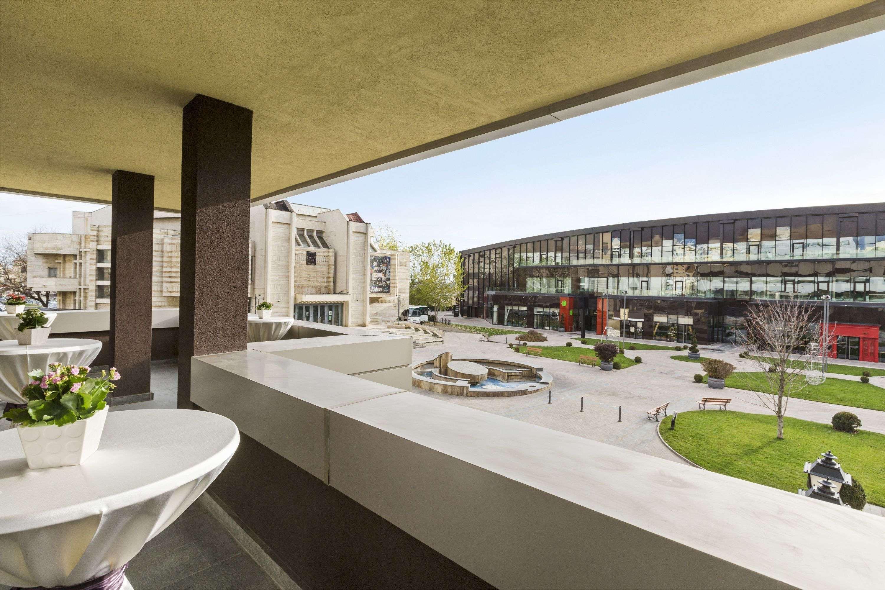 Ramada Iasi City Center Luaran gambar