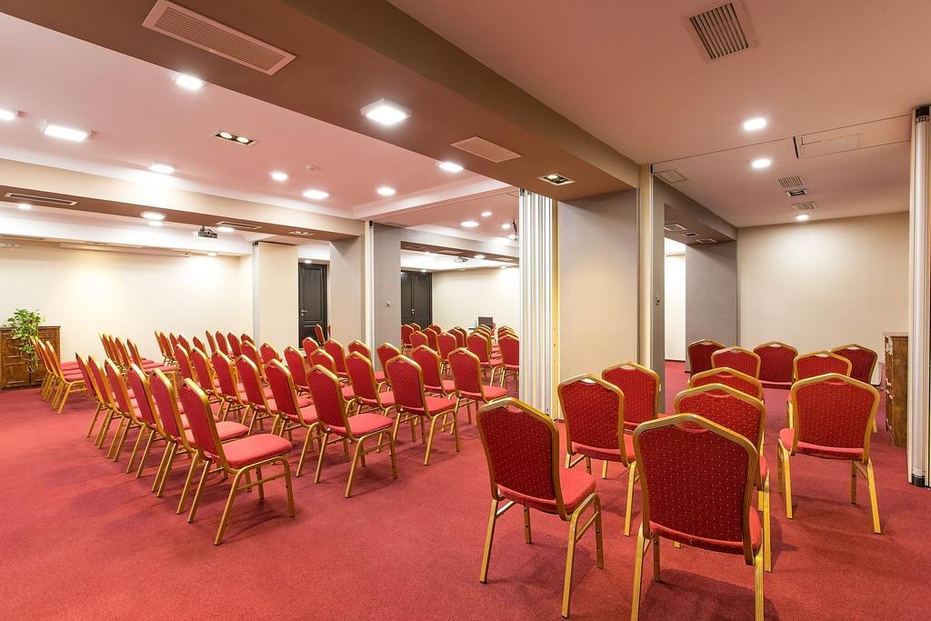 Ramada Iasi City Center Luaran gambar