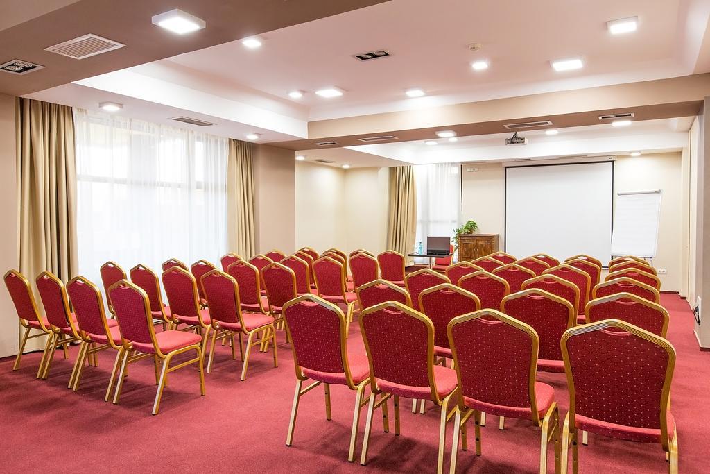 Ramada Iasi City Center Luaran gambar