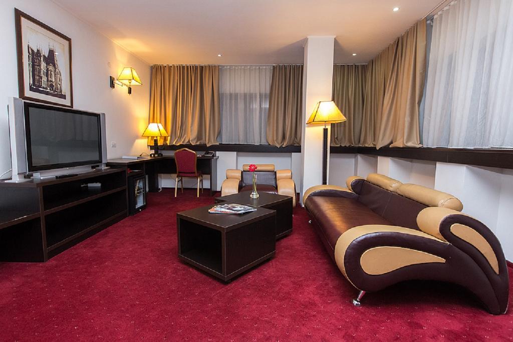 Ramada Iasi City Center Luaran gambar