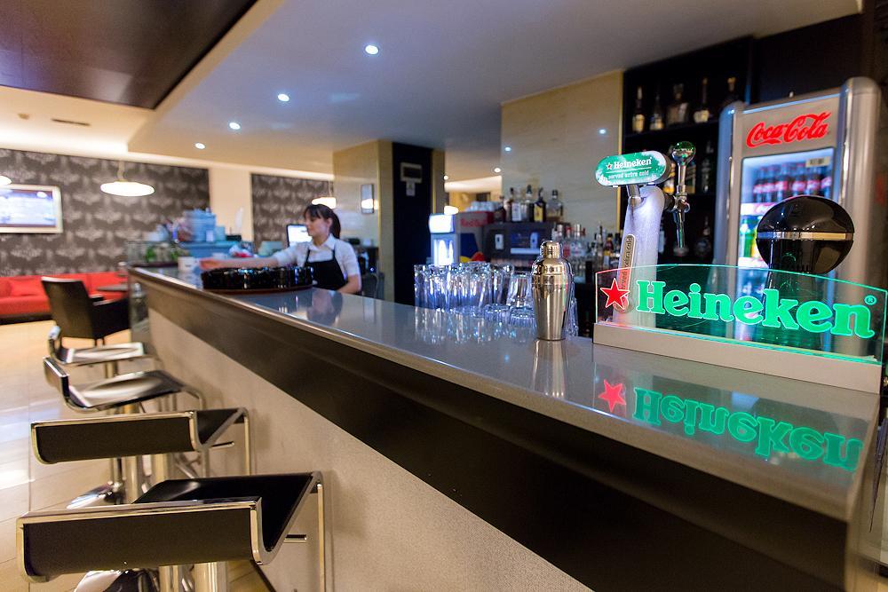 Ramada Iasi City Center Luaran gambar